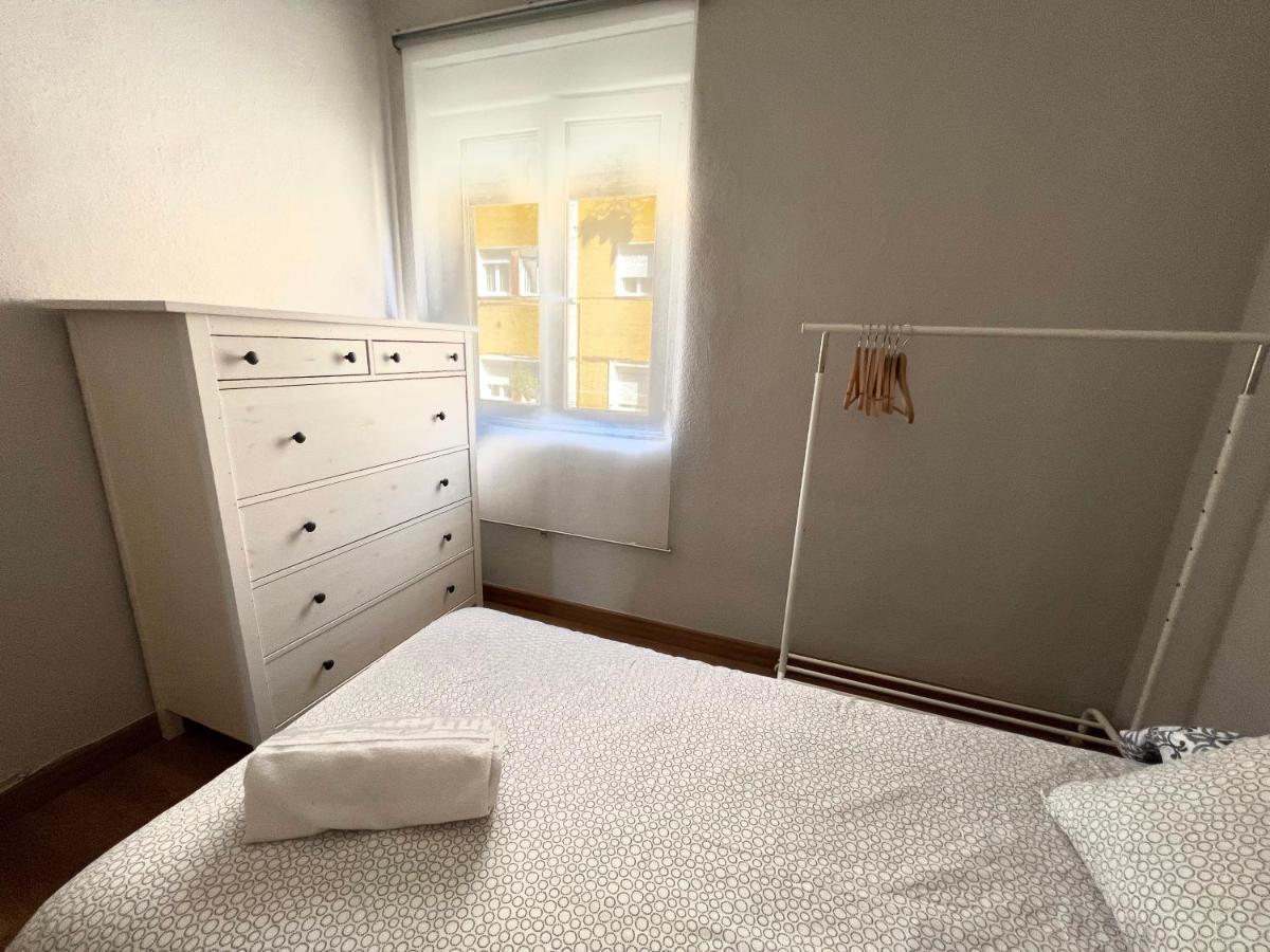 Apartamento Puertu Chicu Con Plaza De Garaje Privada يانس المظهر الخارجي الصورة